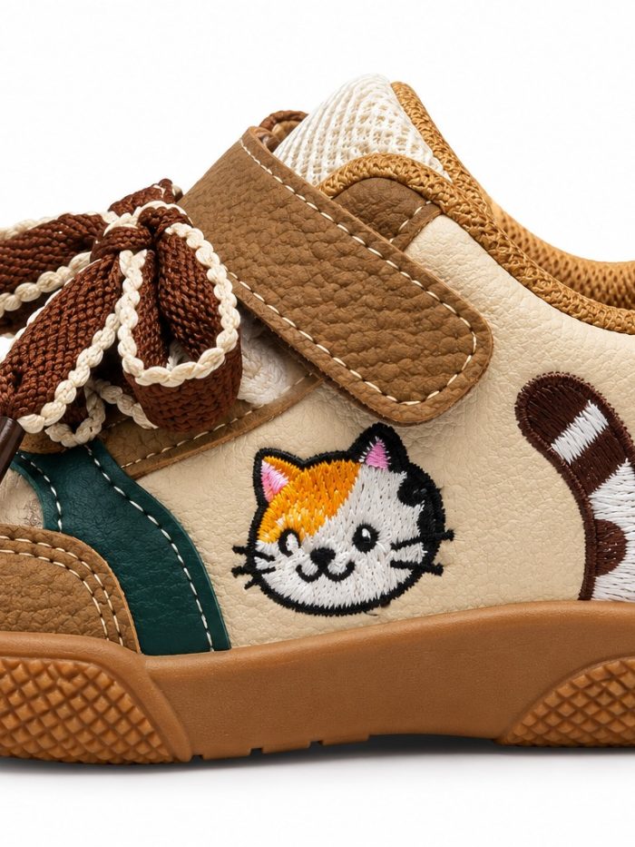 Kids’ Signature Footwear. D6619(COFFEE)